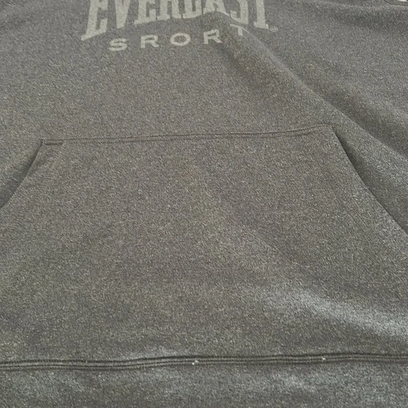 Everlast sleeveless hoodie. Size 3XL - Picture 2 of 3